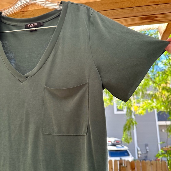 Soaked Stitchfix Green V Neck Short Sleeve Pocket Raw Hem Tee Shirt medium - Picture 9 of 17